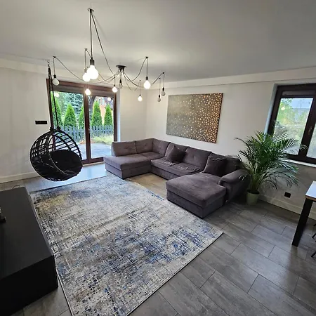 Groups 3 Bedrooms 2 Bathrooms Garden&grill * Краков