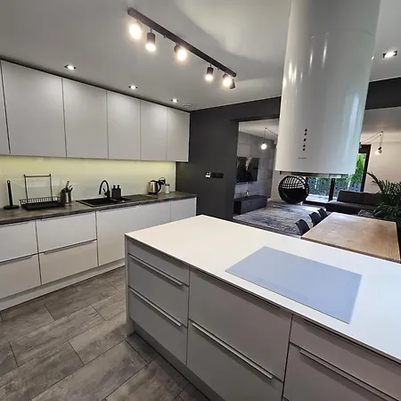 Groups 3 Bedrooms 2 Bathrooms Garden&grill * Краков